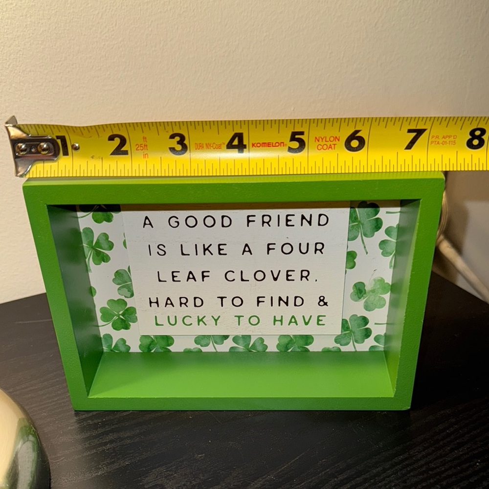 NWOT Wooden Green and White Clover Inset Box Sign Decor with Good Friends Quote - Picture 6 of 13